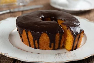 Carrot Cake with Chocolate Frosting: The Perfect Recipe